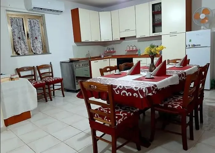 Frühstückspension Romy House Pianopoli