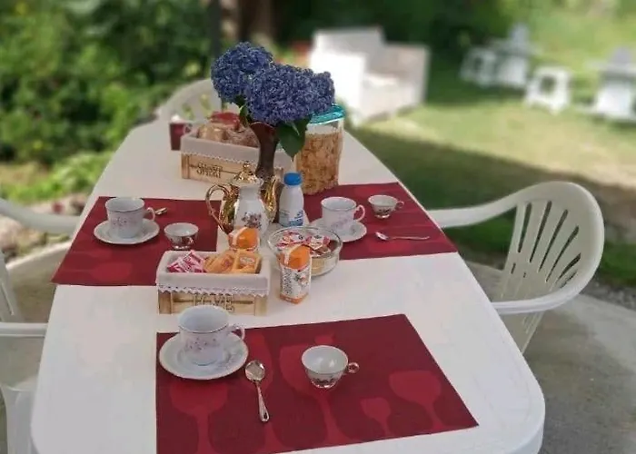 Romy House Frühstückspension Pianopoli