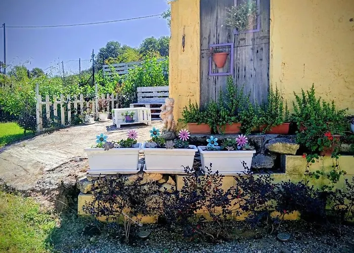 Romy House Frühstückspension Pianopoli